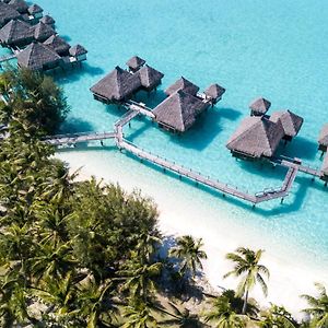 Ovewater Superior Villa Lagoon view